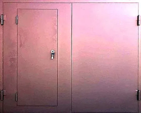 Распашные ворота Grand-12 (Нитроэмаль) - внешняя сторона